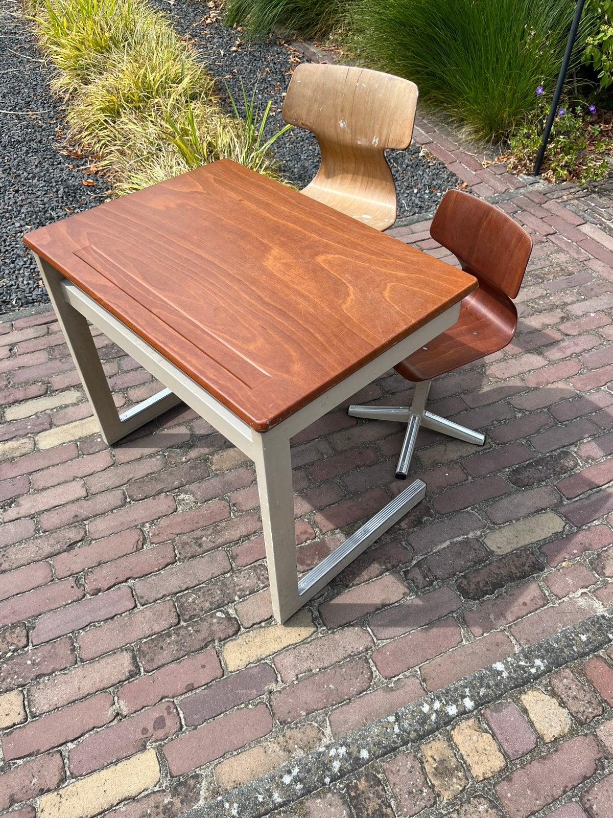 Tekoop vintet schoolbureau met 1 of 2 schoolstoelen, Ophalen, Gebruikt, Schoolbureau