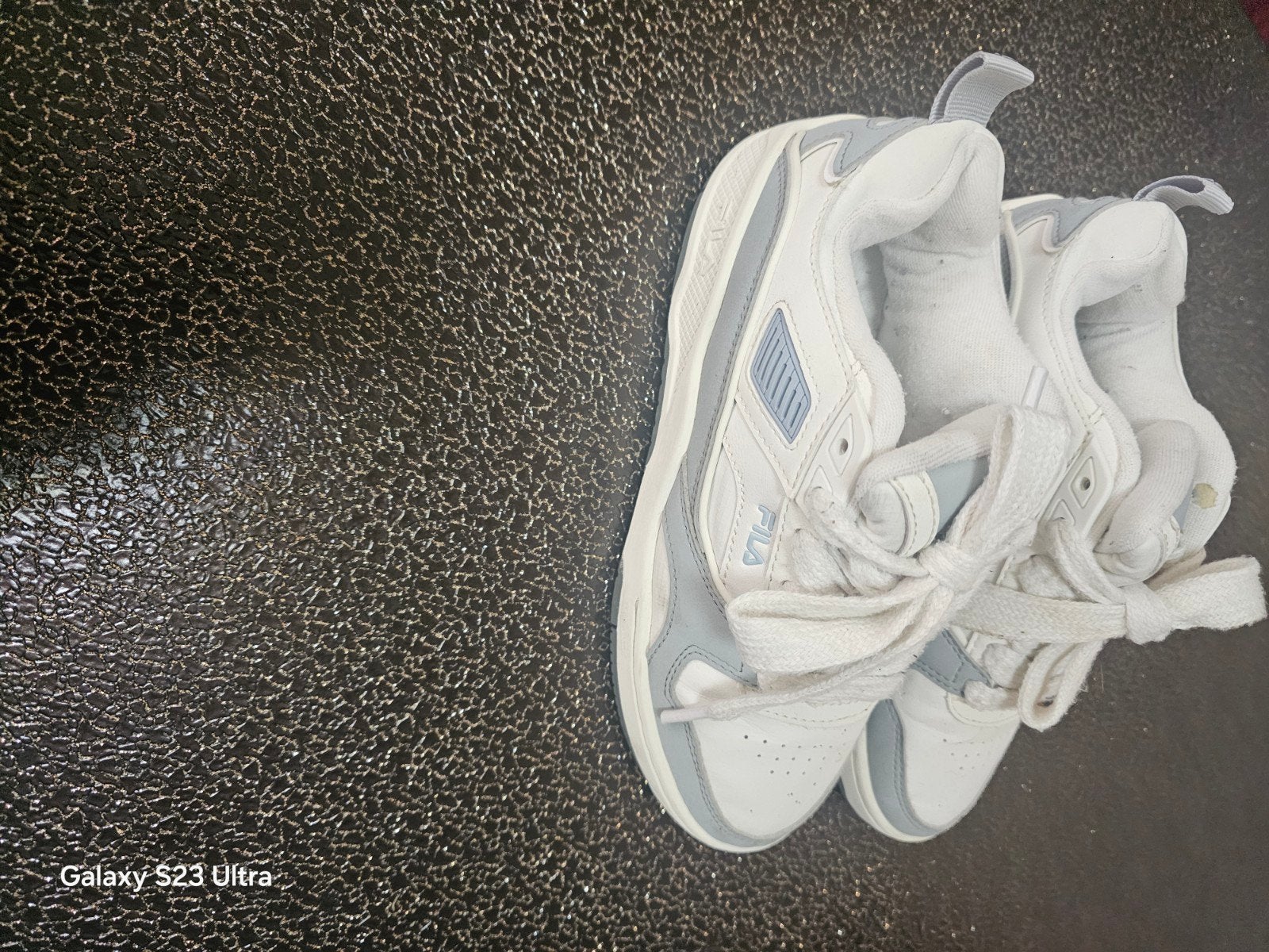 Fila sneakers maat 36 - zo goed als nieuw, Kleding | Dames, Wit, Ophalen of Verzenden, Fila, Sneakers of Gympen