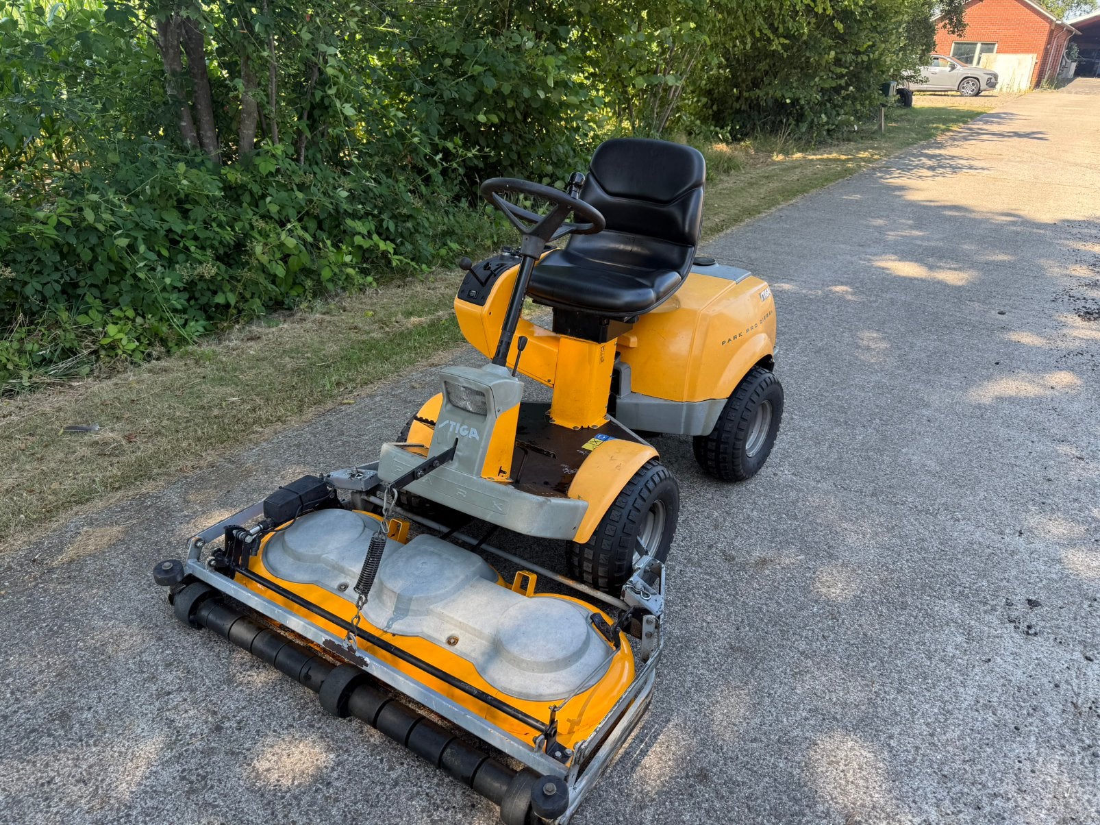 Stiga park diesel zitmaaier / grasmaaier / gazonmaaier, Tuin en Terras, Ophalen of Verzenden, Zo goed als nieuw, 120 cm of meer
