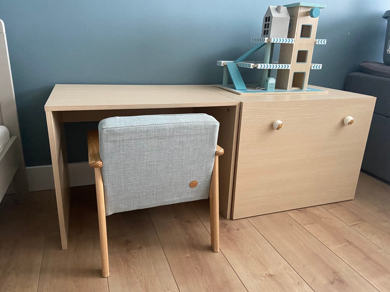 Petite amelie peuter kleuter meubels, Ophalen, Zo goed als nieuw, 25 tot 50 cm, 100 tot 150 cm