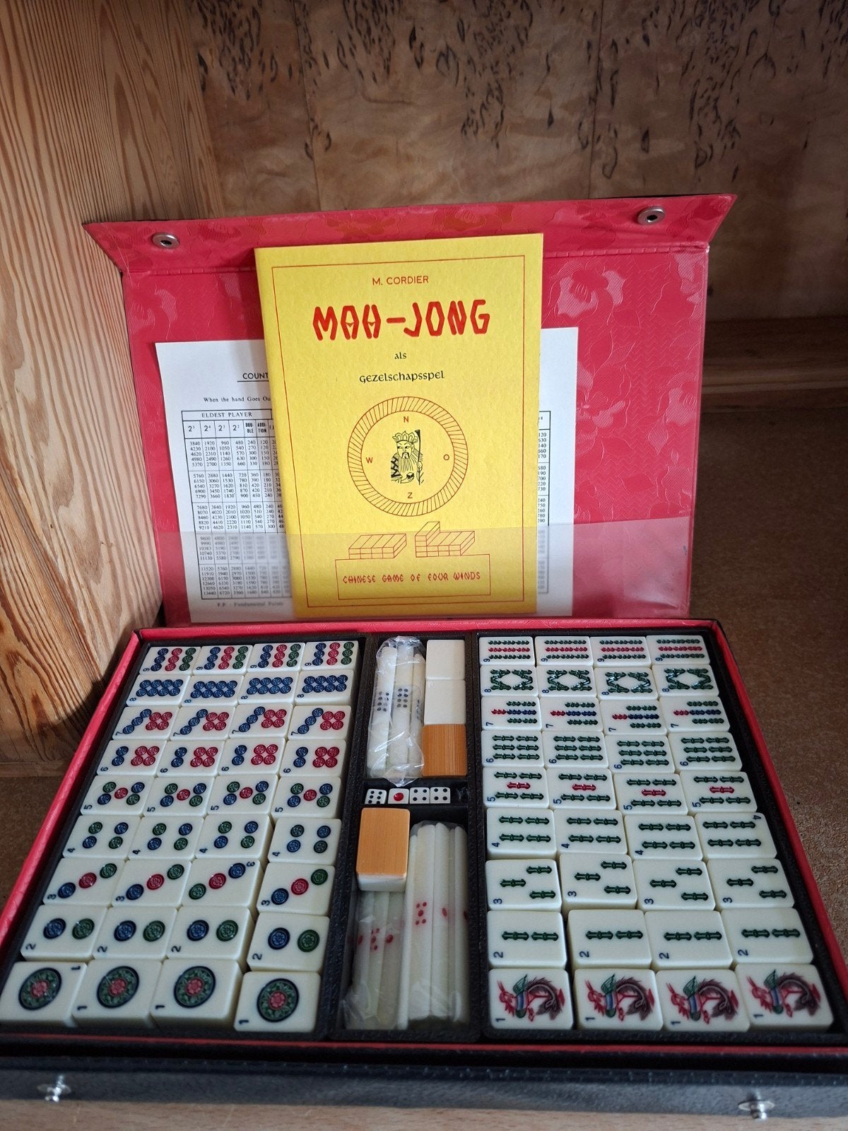 Mah-Jong Gezelschapsspel - Complete Set, Hobby en Vrije tijd, Gezelschapsspellen | Bordspellen, Drie of vier spelers, Verzenden