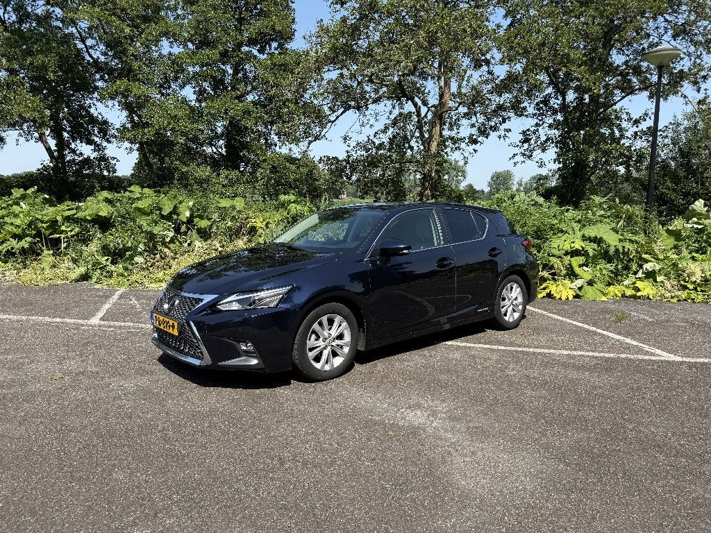 Lexus CT200h Business Line Pro | Opendak | Stoelverwarming |, Auto's, Lexus, Beige, 4 cilinders, Blauw, Dealer onderhouden
