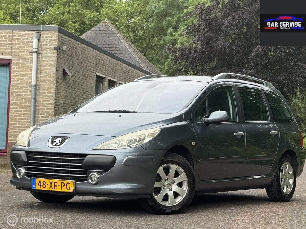 Peugeot 307 SW 1.6-16V Pack/NAP/PANO/LMV/INRUILER, Gebruikt, 715 kg, 7 stoelen, Origineel Nederlands