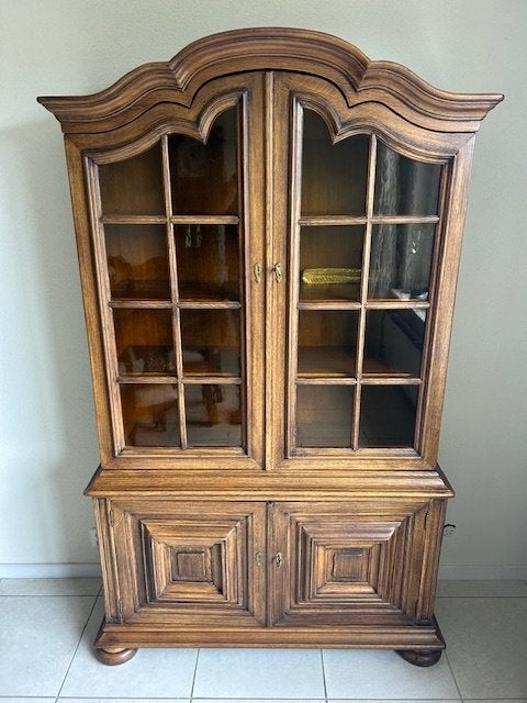 Castle Furniture eiken vitrinekast / servieskast – als nieuw, Ophalen, Met deur(en), 100 tot 150 cm, Klassiek