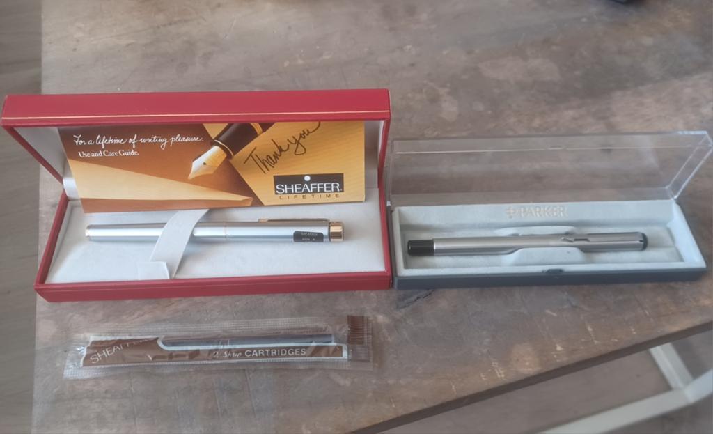 Vintage vulpen modellen Parker & Shaeffer in doosje, Verzamelen, Pennenverzamelingen, Sheaffer, Met doosje, Ophalen of Verzenden