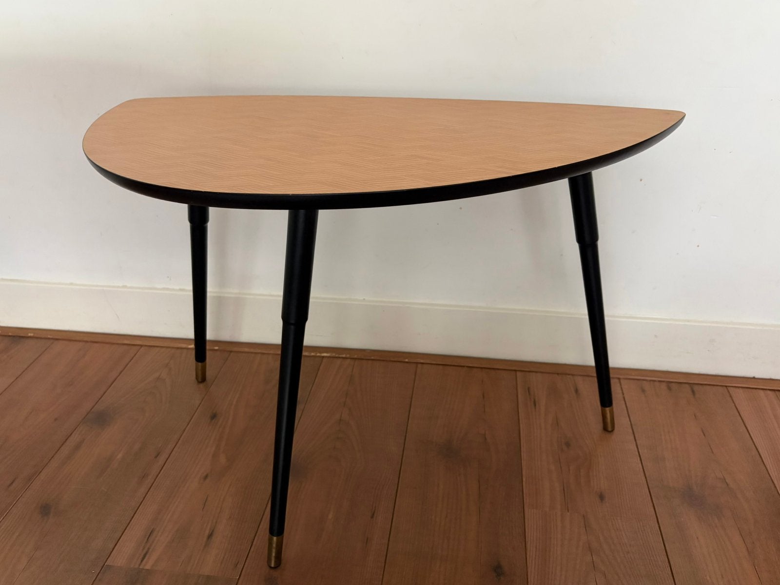IKEA Limited Edition Lövbacken Bijzettafel Visgraat Fineer, Huis en Inrichting, Gebruikt, 55 tot 75 cm, Jaren 50, Overige vormen