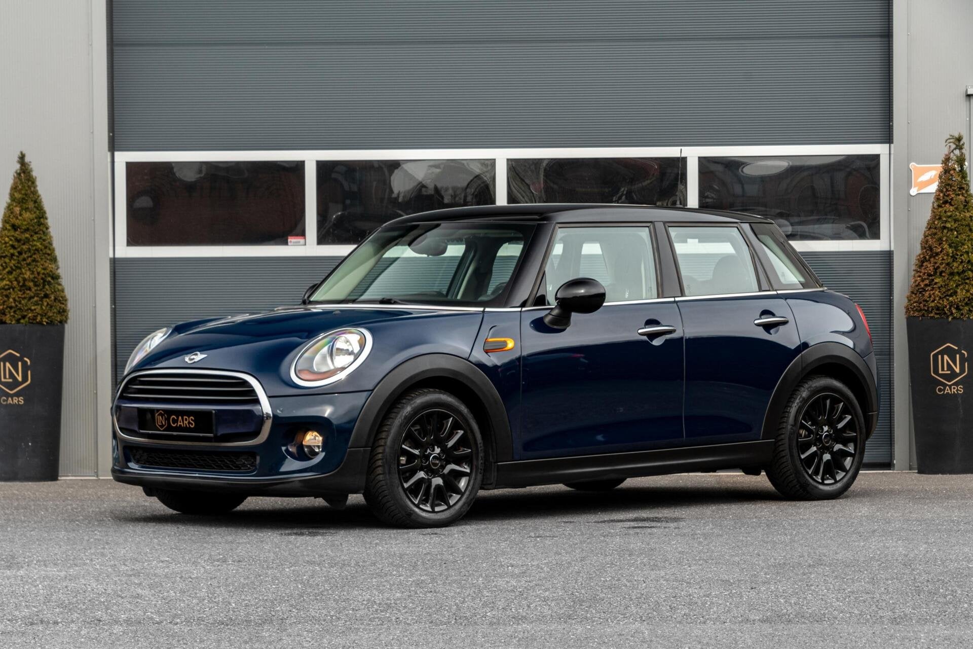 Mini Mini 1.5 Cooper, Auto's, Gebruikt, Met garantie (alle), Blauw, Bedrijf