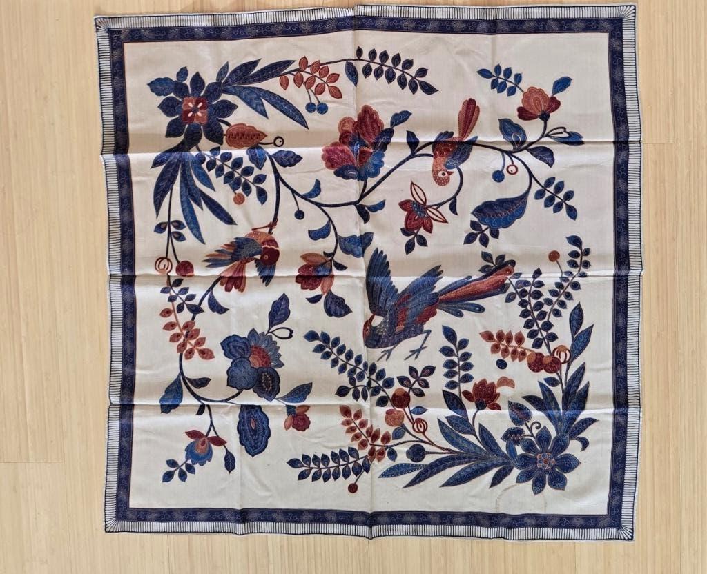 Batik Belanda doek shawl blauw wit vogel bloemmotieven Indie, Ophalen of Verzenden