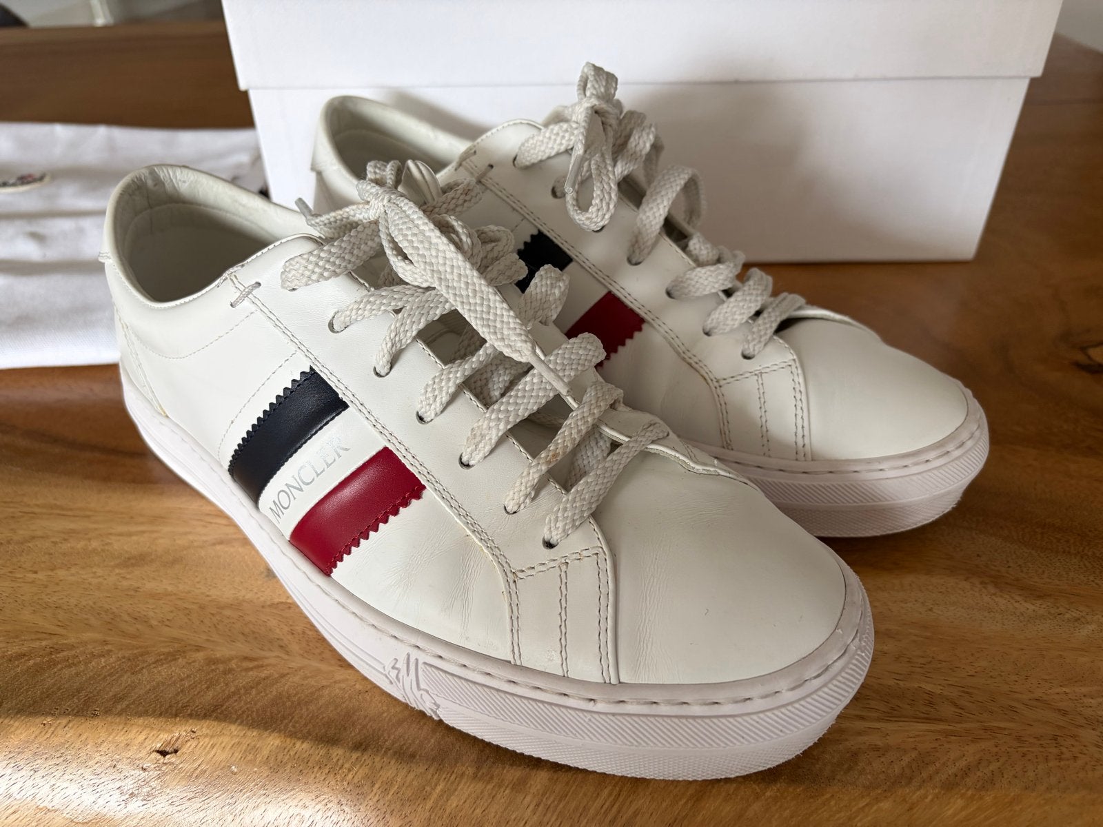 Moncler New Monaco sneakers wit - Maat 42, Ophalen of Verzenden, Zo goed als nieuw, Wit, Sneakers of Gympen