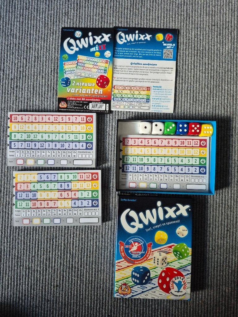 Qwixx kaartspel + Qwixx Mixx uitbreiding, Een of twee spelers, Ophalen, Zo goed als nieuw, White Goblin Games