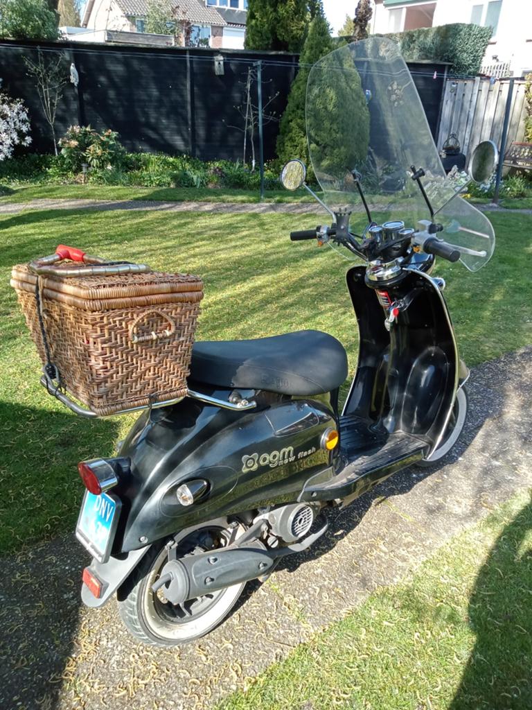 Scooter agm new flash blauwe kenteken bjr 2020, Ophalen, Zo goed als nieuw, Benzine, Overige modellen