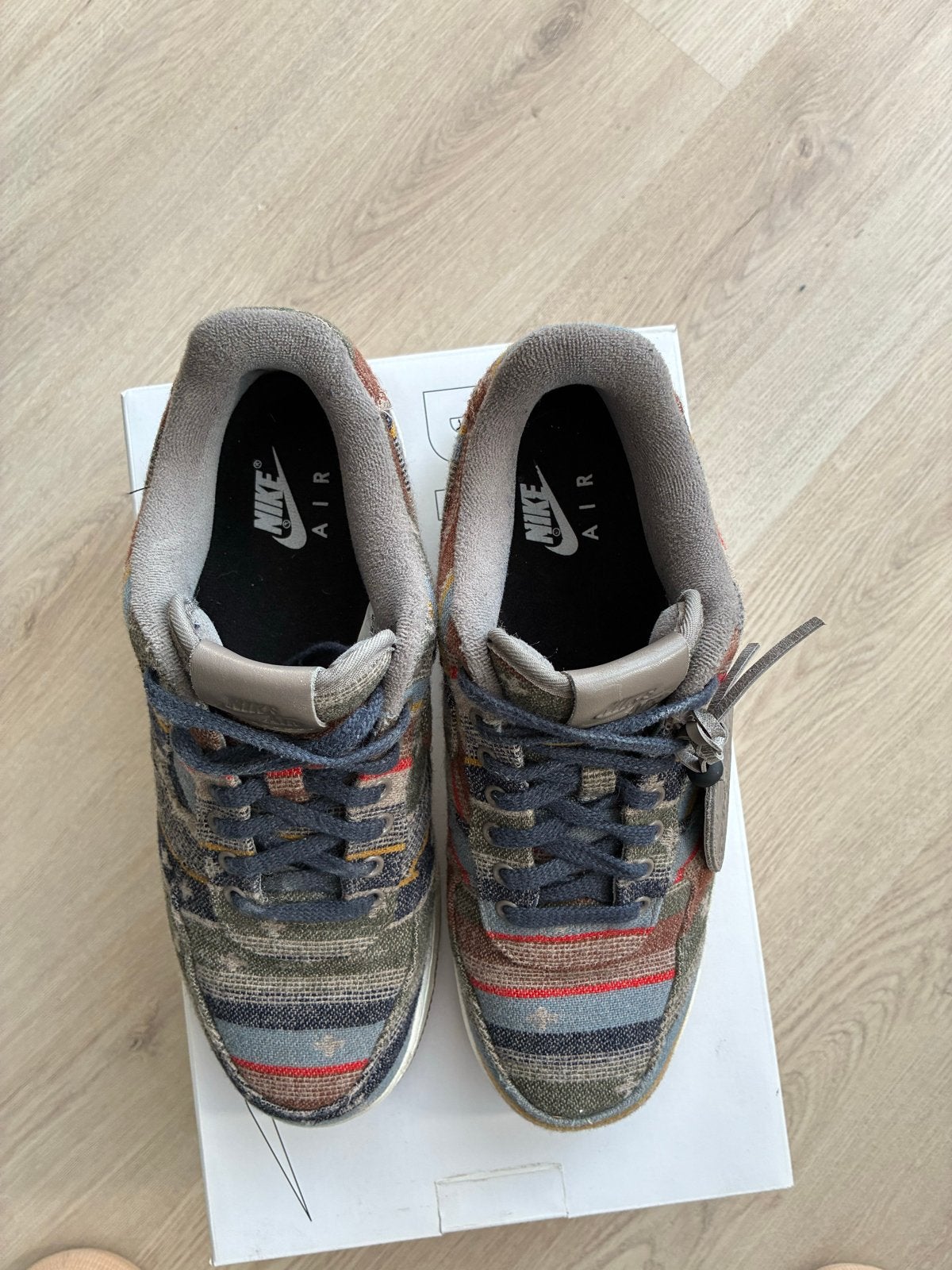Nike Air Force 1 Low- Pendelton  Sneakers, Ophalen of Verzenden, Zo goed als nieuw, Overige kleuren, Sneakers of Gympen