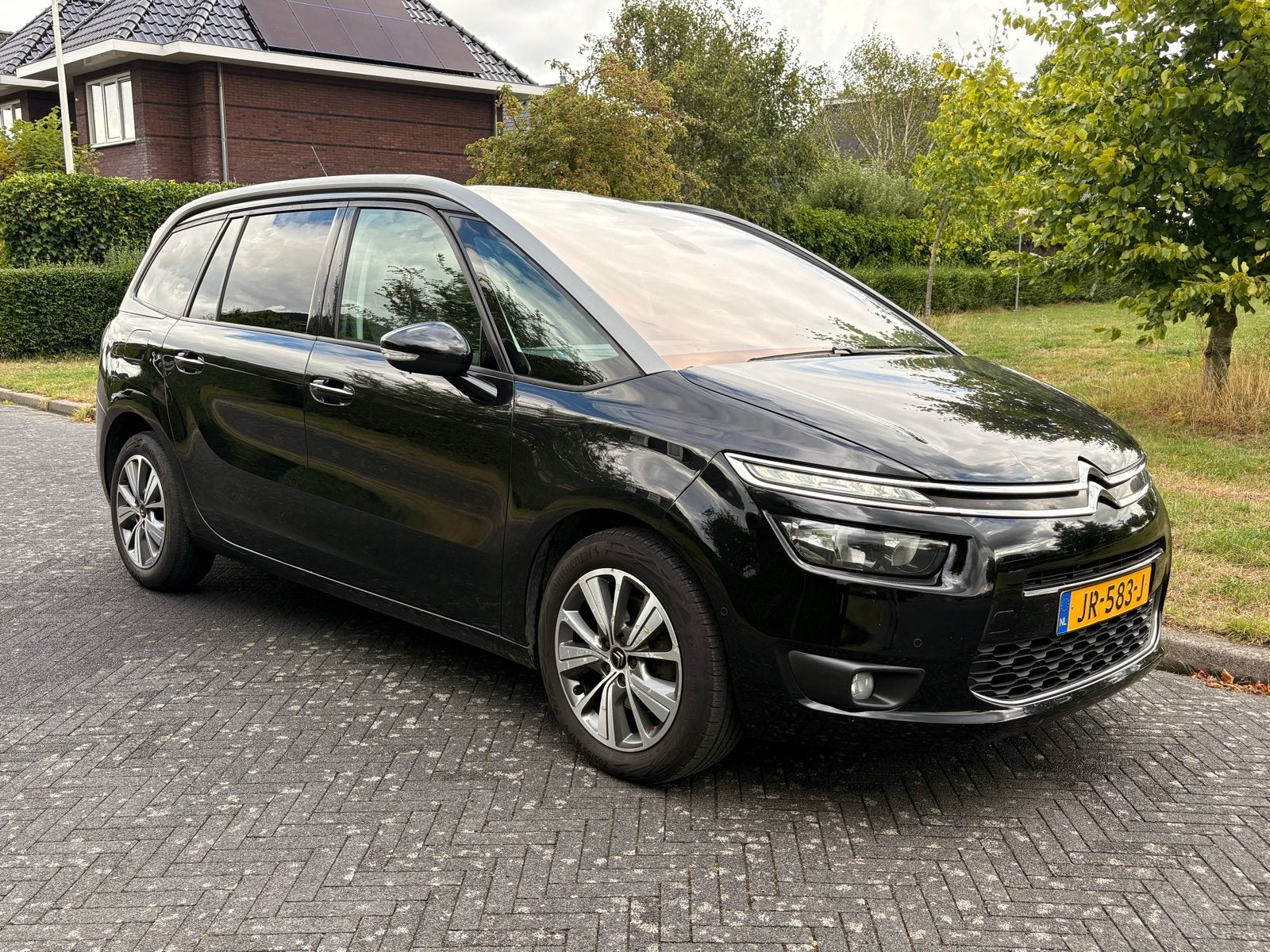 Citroën C4 (Grand) Picasso 1.6 E-thp Bva6 2016 Zwart, 164 pk, 1295 kg, 4 cilinders, 7 stoelen
