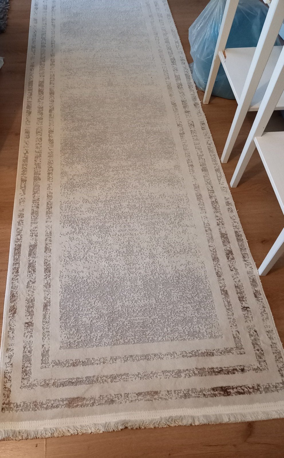Mooie schone nette loper, Ophalen, 200 cm of meer, 50 tot 100 cm, Zo goed als nieuw