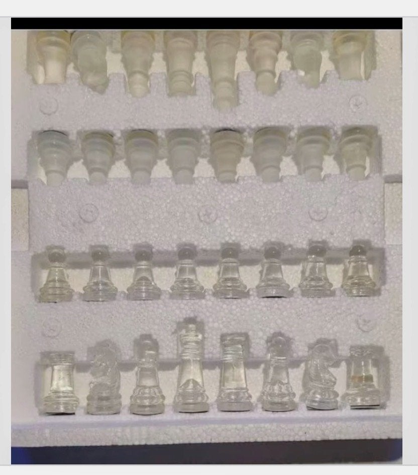 Schaakspel van glas, Een of twee spelers, Ophalen, Nieuw