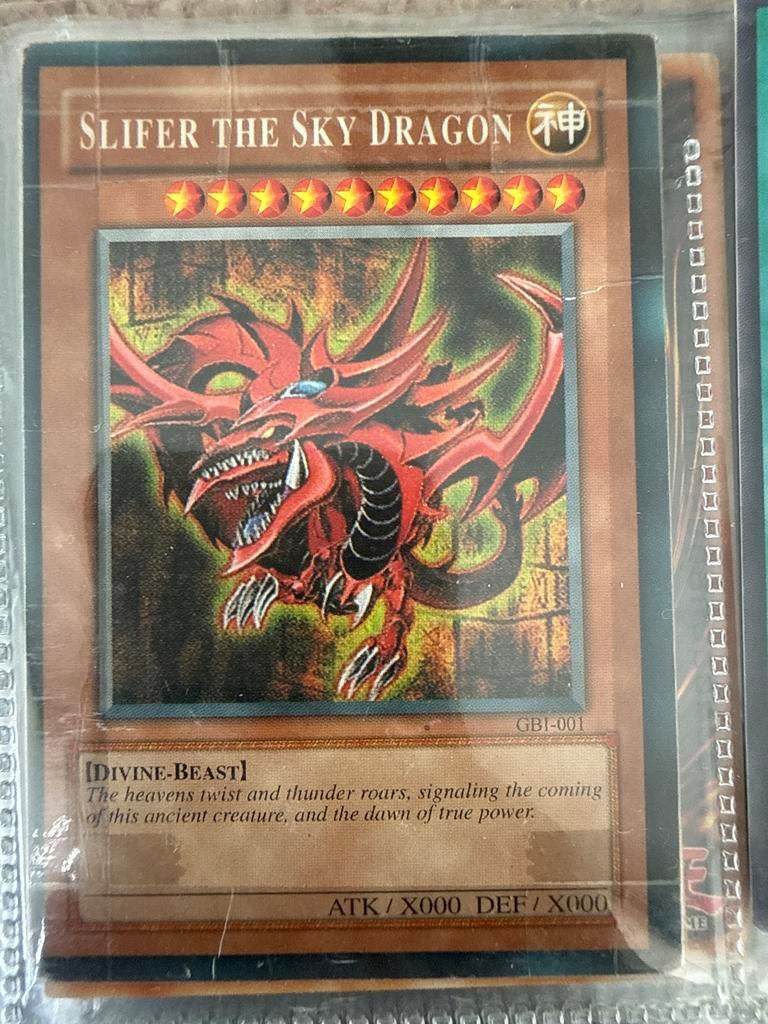 Yu-Gi-Oh! Slifer the Sky Dragon GBI-001, Ophalen of Verzenden, Gebruikt, Losse kaart