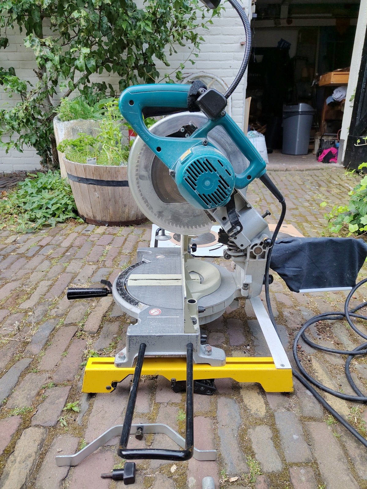 Makita LS1040F Afkortzaag met 3 zaagbladen, Doe-het-zelf en Verbouw, Gereedschap | Zaagmachines, Ophalen, Gebruikt, 70 mm of meer