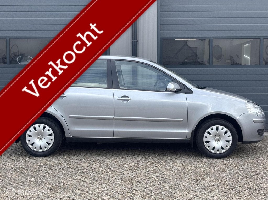 Volkswagen Polo 1.4-16V Comfortline Automaat Uitvoering, Auto's, Volkswagen, 40 €/maand, 4 cilinders, 1033 kg, Euro 4