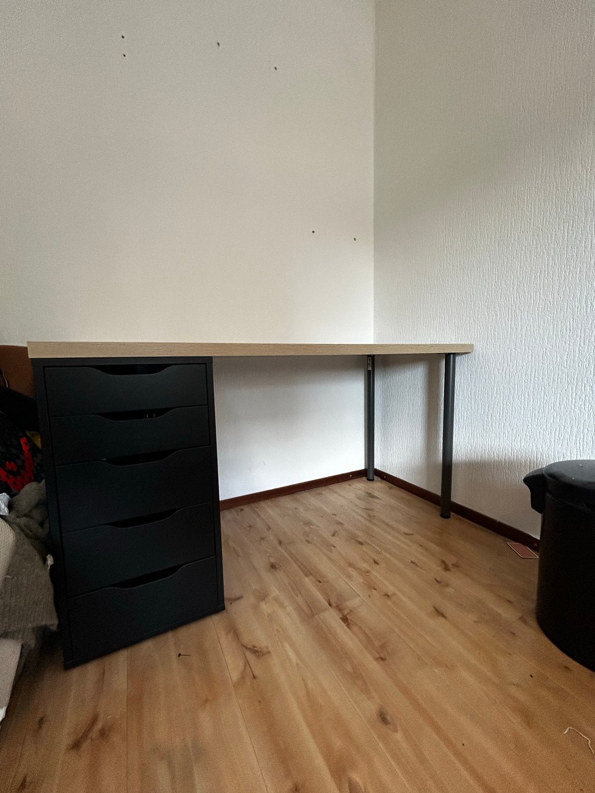 IKEA Bureau met ladeblok en bureaustoel, Ophalen, Zwart, Zo goed als nieuw, IKEA