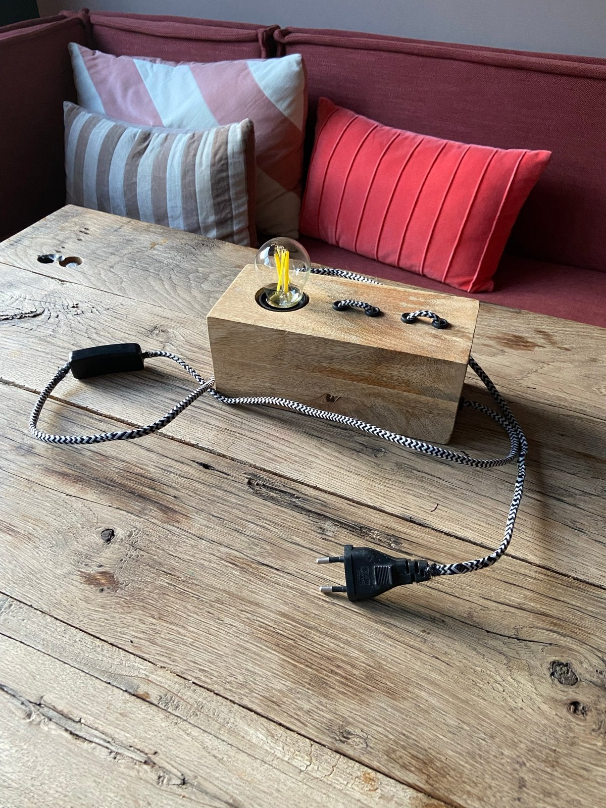 Houten bloklamp met E27 fitting en textielkabel, Gebruikt, Sfeerlamp, Met stekker, Modern