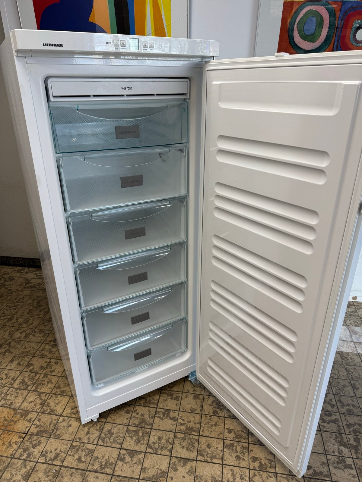 Liebherr Vrieskast A++ No Frost 6 laden 145x59 cm, Minder dan 60 cm, Zo goed als nieuw, Energieklasse A of zuiniger, 140 tot 160 cm