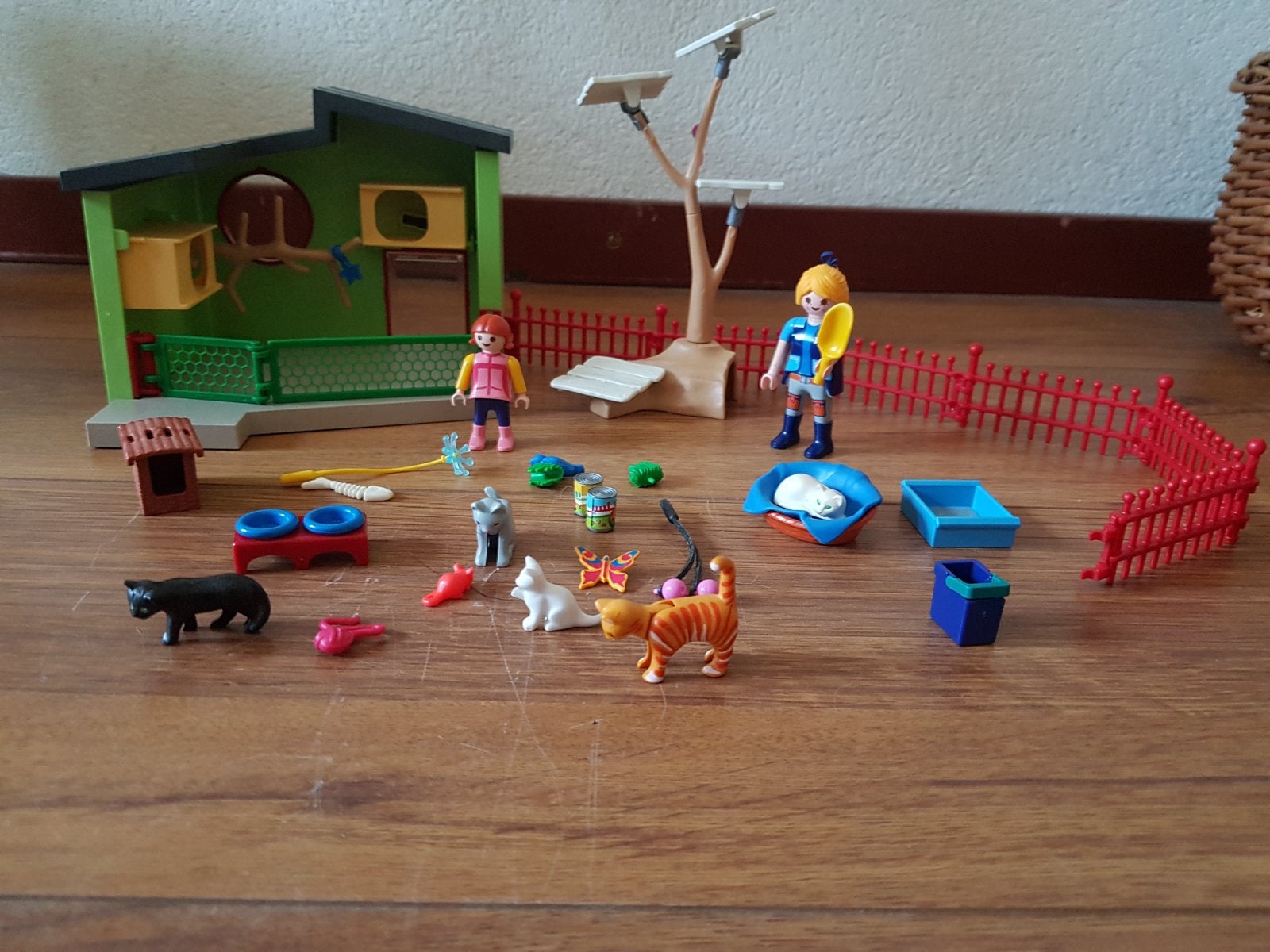 Playmobil Kattenpension met poppetjes en accessoires, Ophalen of Verzenden, Gebruikt, Jongen of Meisje