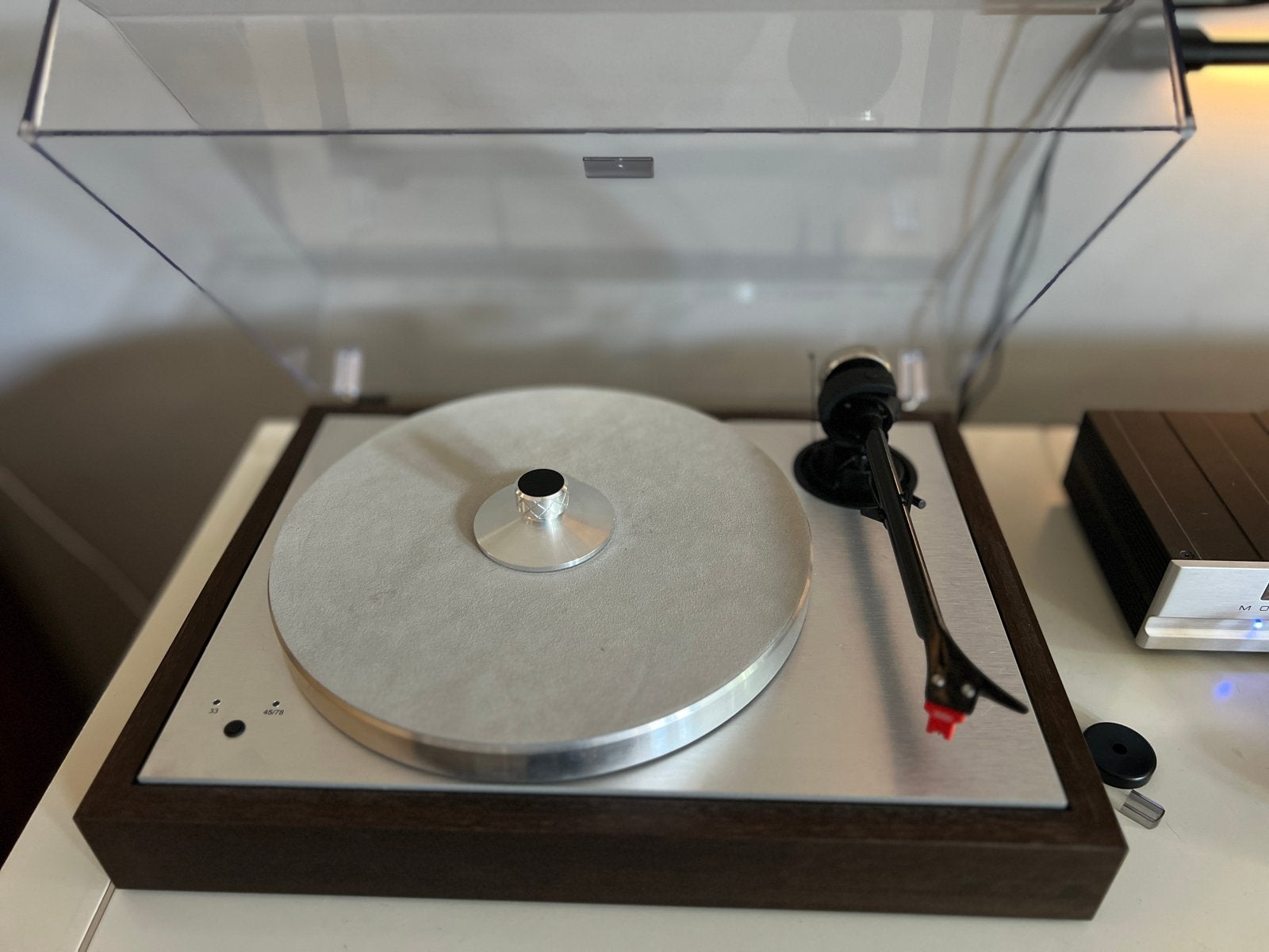 Pro-Ject The Classic Evo Walnut + Ortofon Quintet Red MC, Ophalen of Verzenden, Gebruikt, Platenspeler, Overige merken