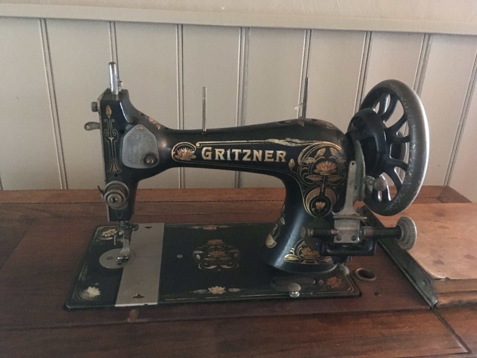 Antieke Gritzner Naaimachine met Houten Tafel, Ophalen