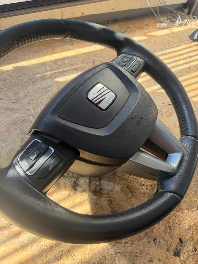 Seat Leon 1P Stuur met Airbag - Compleet, Auto-onderdelen, Besturing, Ophalen of Verzenden, Gebruikt, Seat