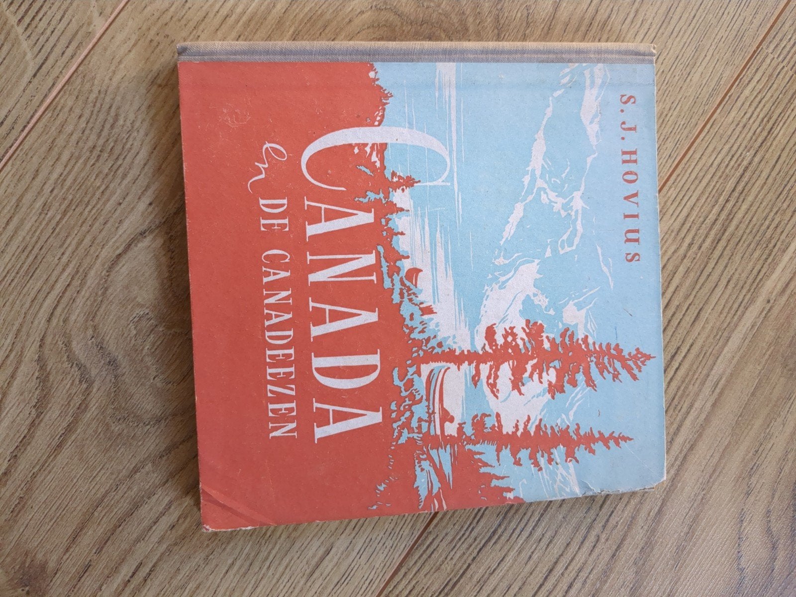 Canada en de Canadezen - S.J. Hovius (1945), S.J. Hovius, Ophalen of Verzenden, Reisgids of -boek, Noord-Amerika
