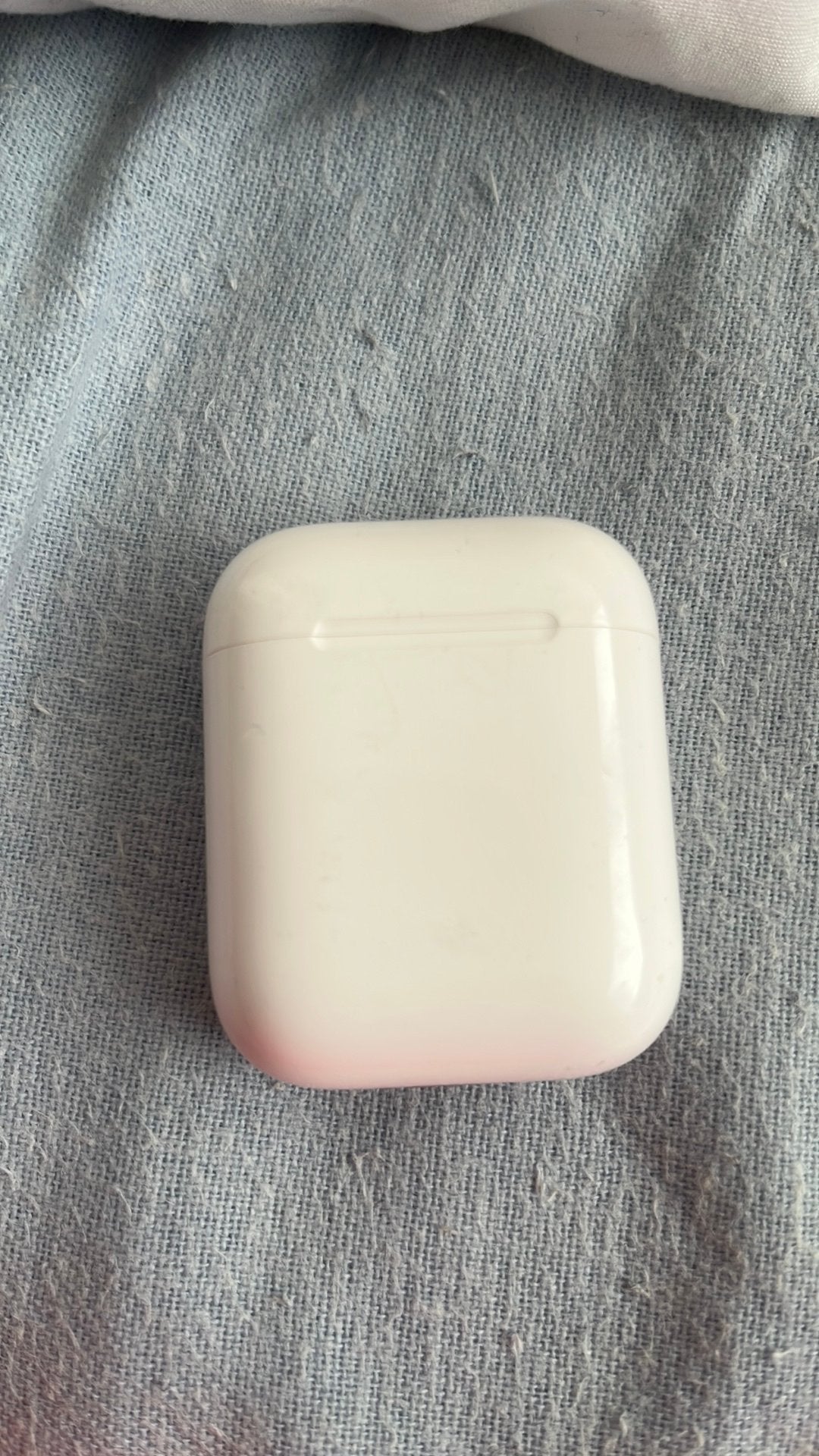 Airpods 2 case, Ophalen of Verzenden, Zo goed als nieuw
