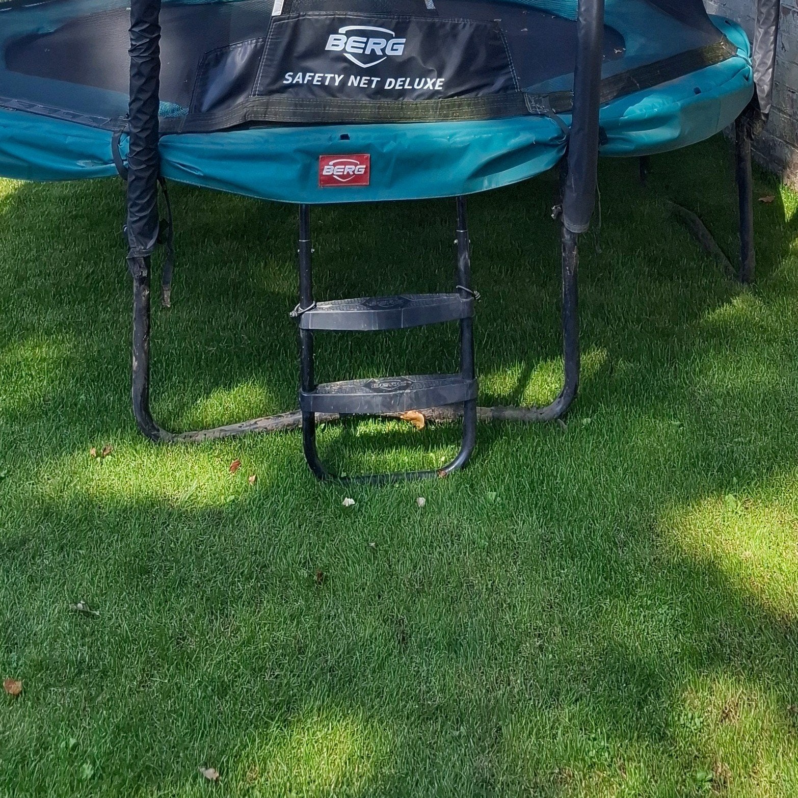Verstelbaar trapje voor Berg trampoline, Ophalen of Verzenden, Gebruikt