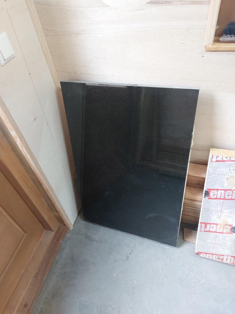 Natuursteen (graniet) plaat - Zwart, Doe-het-zelf en Verbouw, Platen en Panelen, Ophalen, Gebruikt, Overige materialen, 20 tot 50 mm
