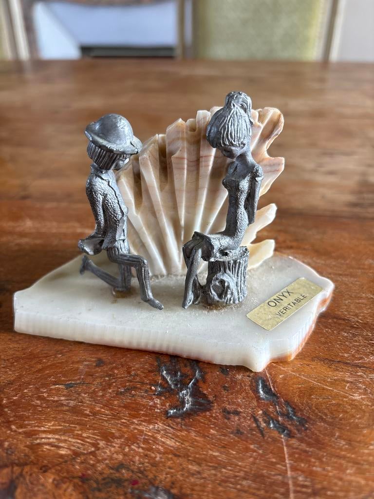 Vintage Onyx Beeldje: Romantisch Tafereel op Steen, Ophalen of Verzenden