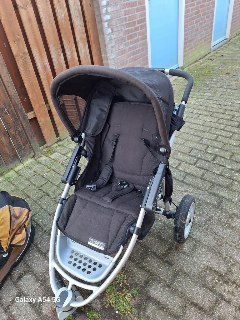 Kinderen wagen zo goed als nieuw, Ophalen, Zo goed als nieuw