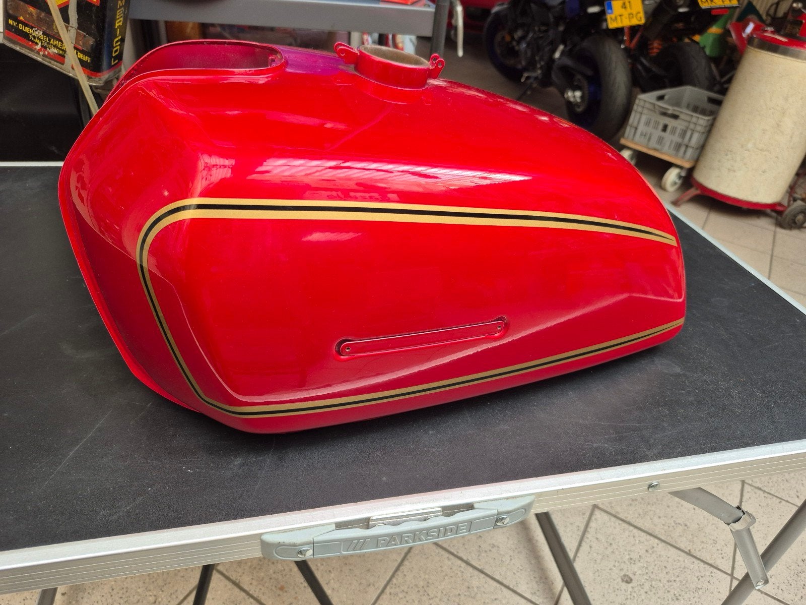 suzuki gt500 benzinetank New old stock nos, Ophalen of Verzenden
