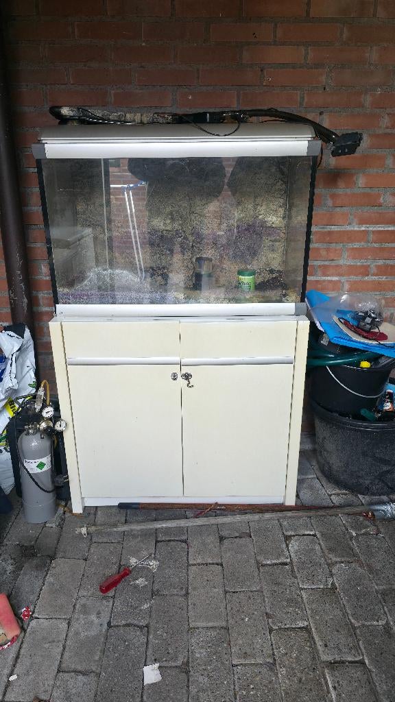 aquarium met alle toebehoren., Dieren en Toebehoren, Ophalen, Gebruikt, Leeg aquarium