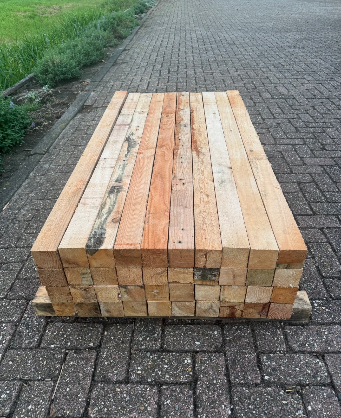 Houten balkjes 7,5x7,5x150 - 350 stuks, Tuin en Terras, Ophalen, Zo goed als nieuw