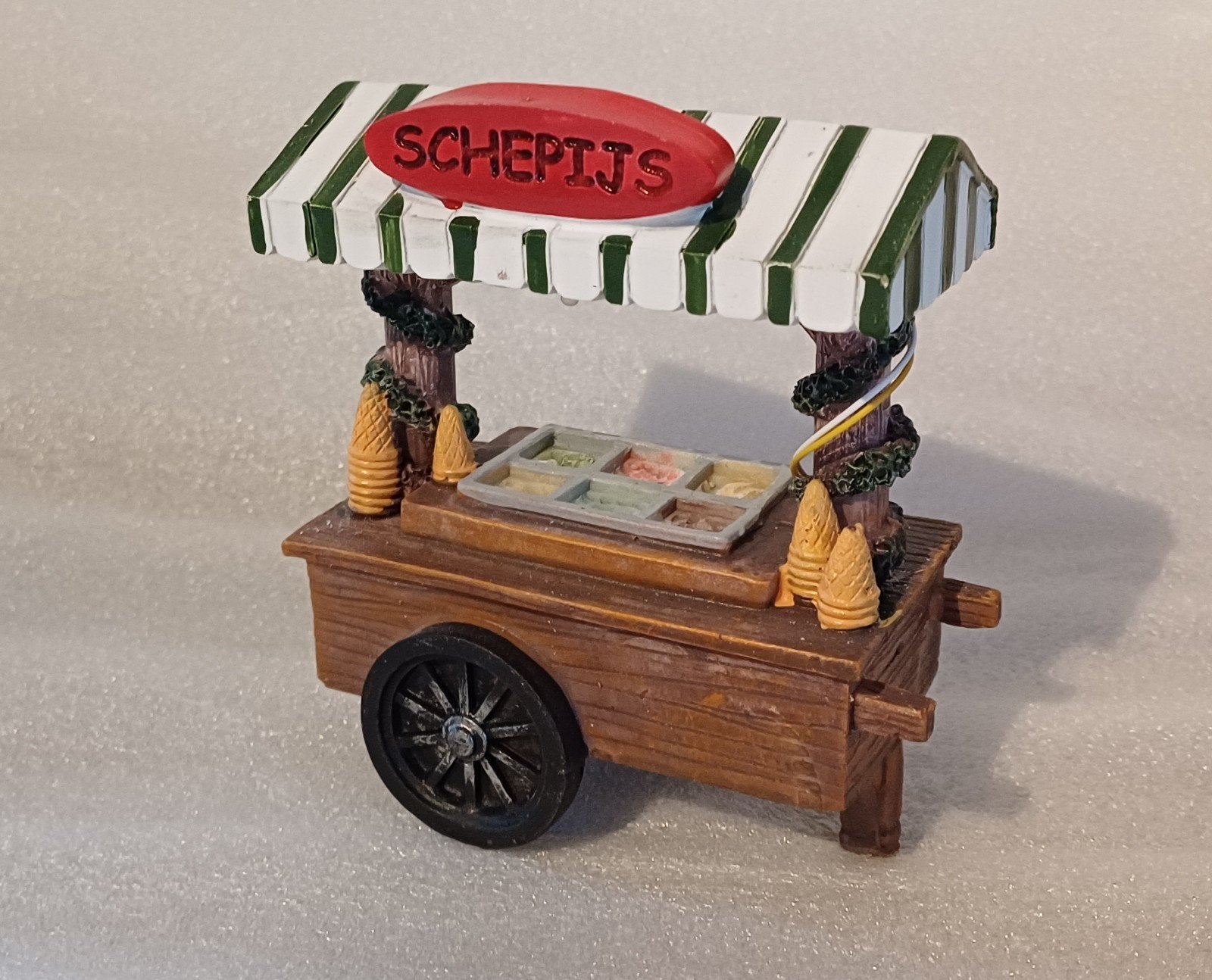 Intratuin kerstdorp schepijs kar, Ophalen of Verzenden, Zo goed als nieuw