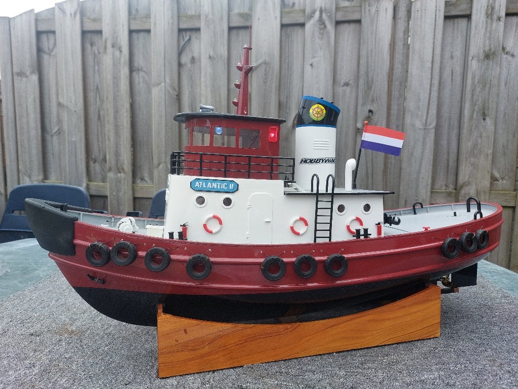 Sleepboot  Atlantic 2   77cm x26cm, Hobby en Vrije tijd, Modelbouw | Boten en Schepen, Ophalen of Verzenden, Zo goed als nieuw