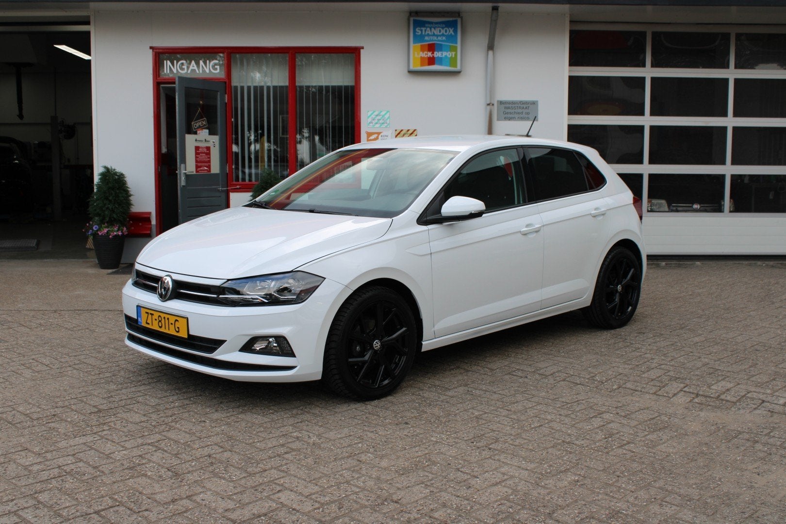 Volkswagen Polo 1.0 MPI 80pk CARPLAY / NAVI / CRUISE, Auto's, Volkswagen, 1025 kg, Euro 6, Wit, Origineel Nederlands