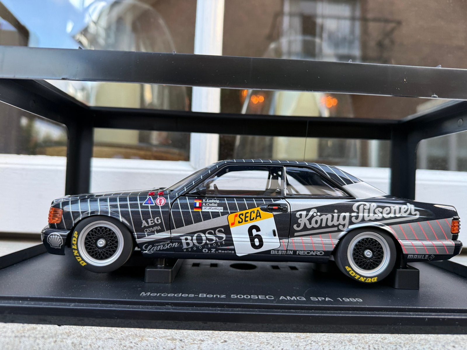 1:18 Mercedes 500 SEC AMG #6 Spa 24 HRS 1989 Autoart 88932, Hobby en Vrije tijd, Auto, Autoart, Ophalen of Verzenden, Zo goed als nieuw