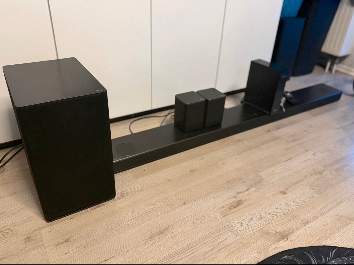Grote 770 watt LG Atmos Soundbar DSN10YG met rear speakers, Audio, Tv en Foto, Soundbars, Zo goed als nieuw, Bluetooth, Met externe subwoofer