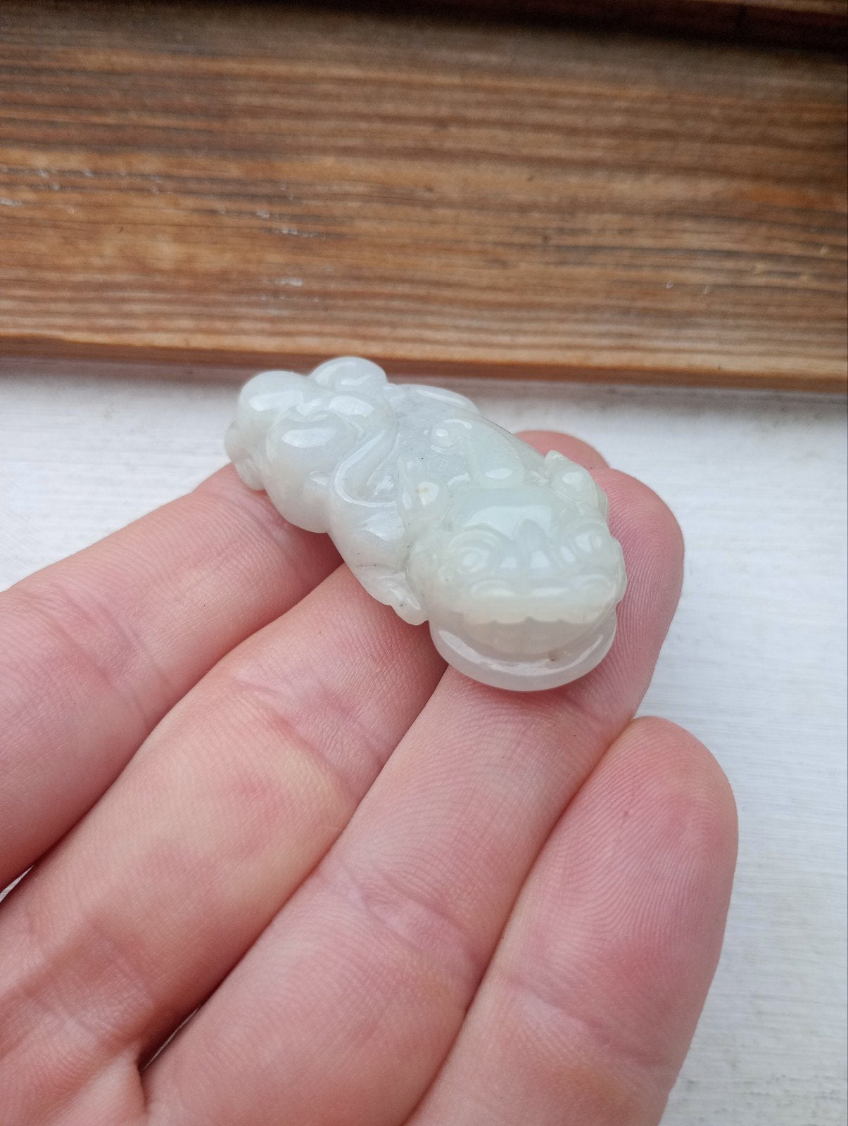 Witte Jadeiet Jade Pixiu Gelukshanger, Wit, Nieuw, Ophalen of Verzenden, Steen of Mineraal