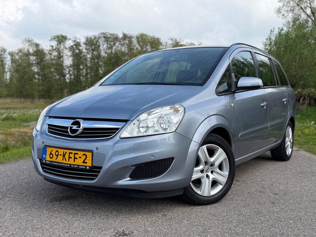 Opel Zafira 1.8 Cosmo / 7 Persoons / NAP / Radio-cd Speler /, Voorwielaandrijving, Stof, Gebruikt, Zwart