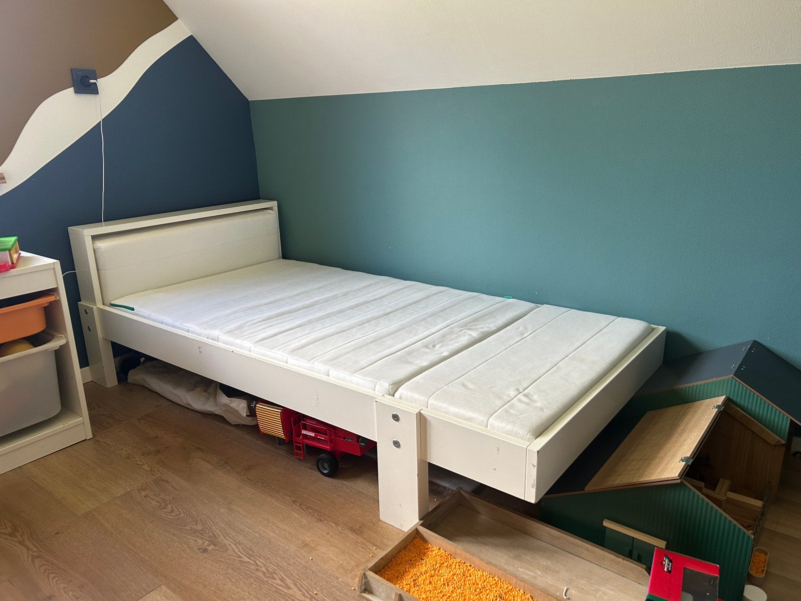 Ikea meegroei bed Vikare, Kinderen en Baby's, Kinderkamer | Bedden, Ophalen, Gebruikt, 70 tot 85 cm, Matras