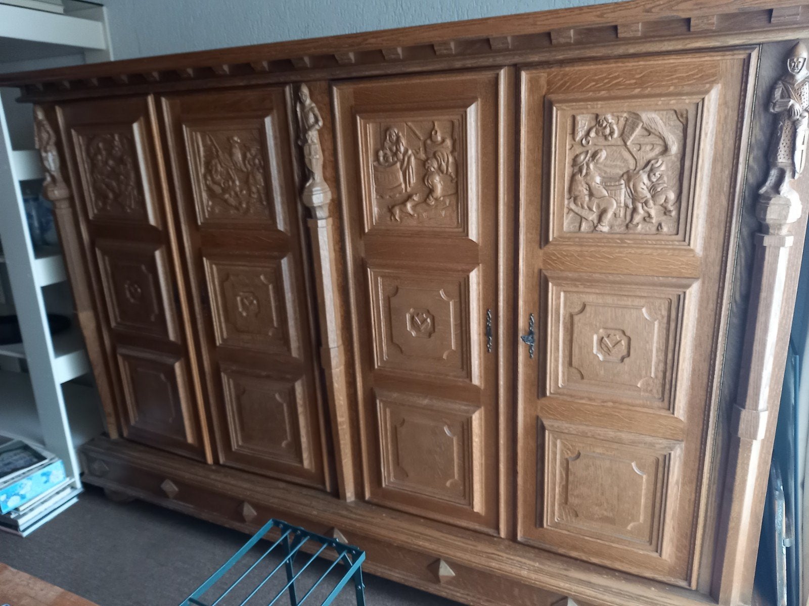 Houten kast, Ophalen, Met plank(en), Gebruikt, Eikenhout