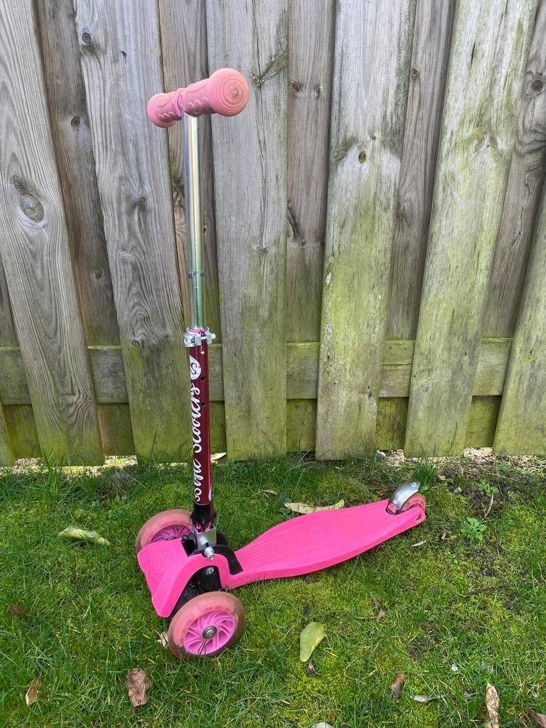 S3 Step met Kleurrijke Lichtjes in Wielen - Roze, Fietsen en Brommers, Steps, Ophalen, Zo goed als nieuw, Gewone step