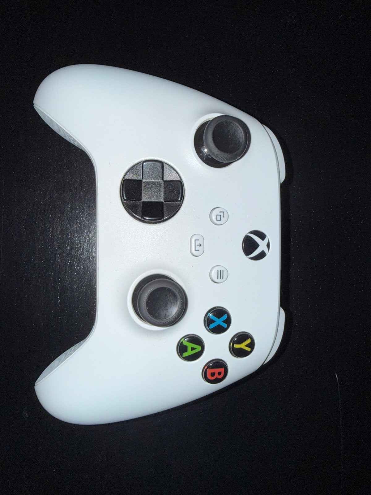 Foto 4 van Xbox Series S met controller en kabels