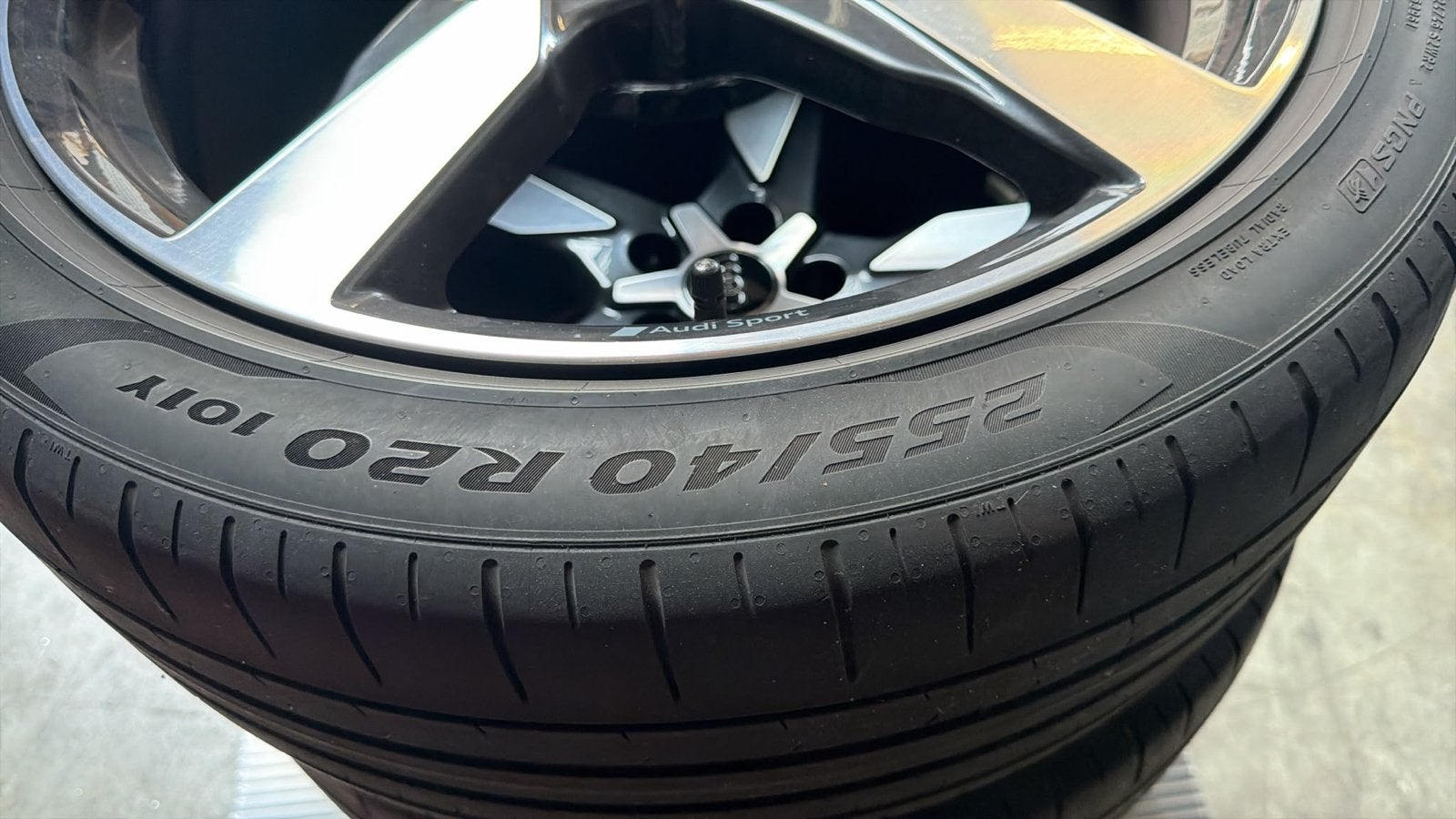 Audi sport 20 inch velgen met zomerbanden 255/40 R20, Auto-onderdelen, Banden en Velgen, Ophalen, Gebruikt, 255 mm, Banden en Velgen